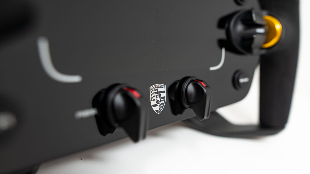 Moza Porsche Mission R steering wheel