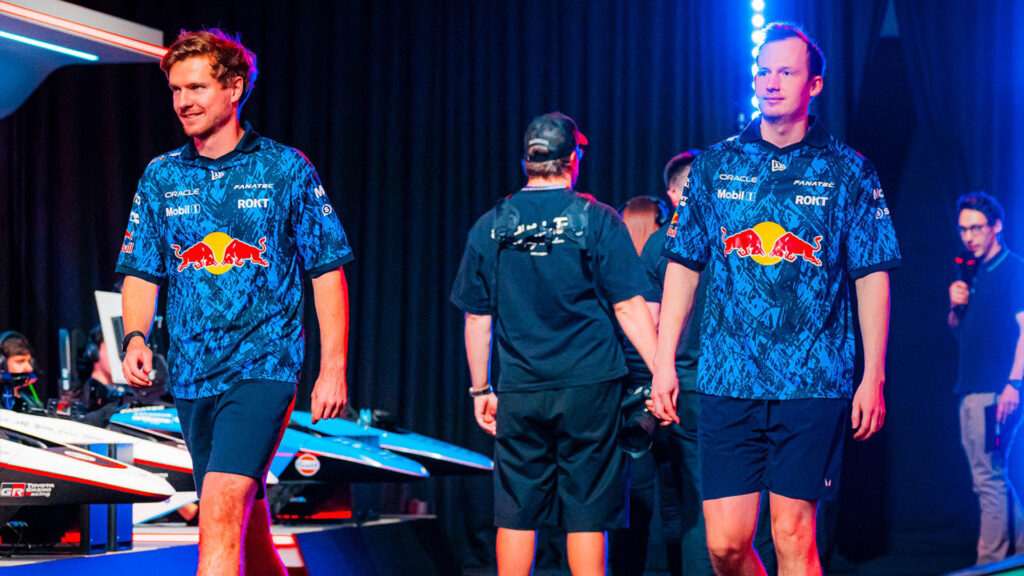 Otis Lawrence and Red Bull clinch F1 Sim Racing titles in frenetic final round