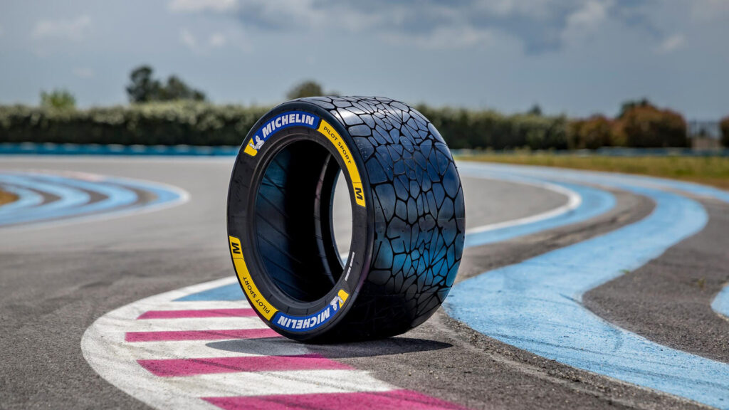 Latest Le Mans Ultimate update to improve Hypercar cold tyre performance; patch notes released