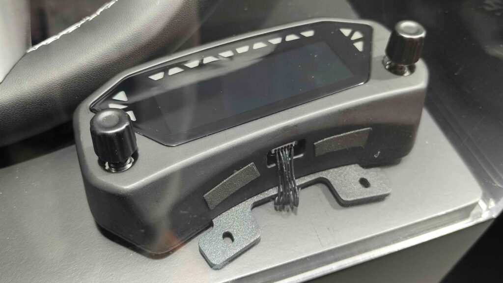 Moza takes the wraps off new licensed Porsche, Mercedes-AMG and Ford steering wheels at Gamescom